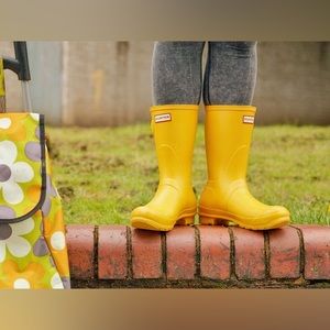 HunterOriginal Short Yellow Rain boots